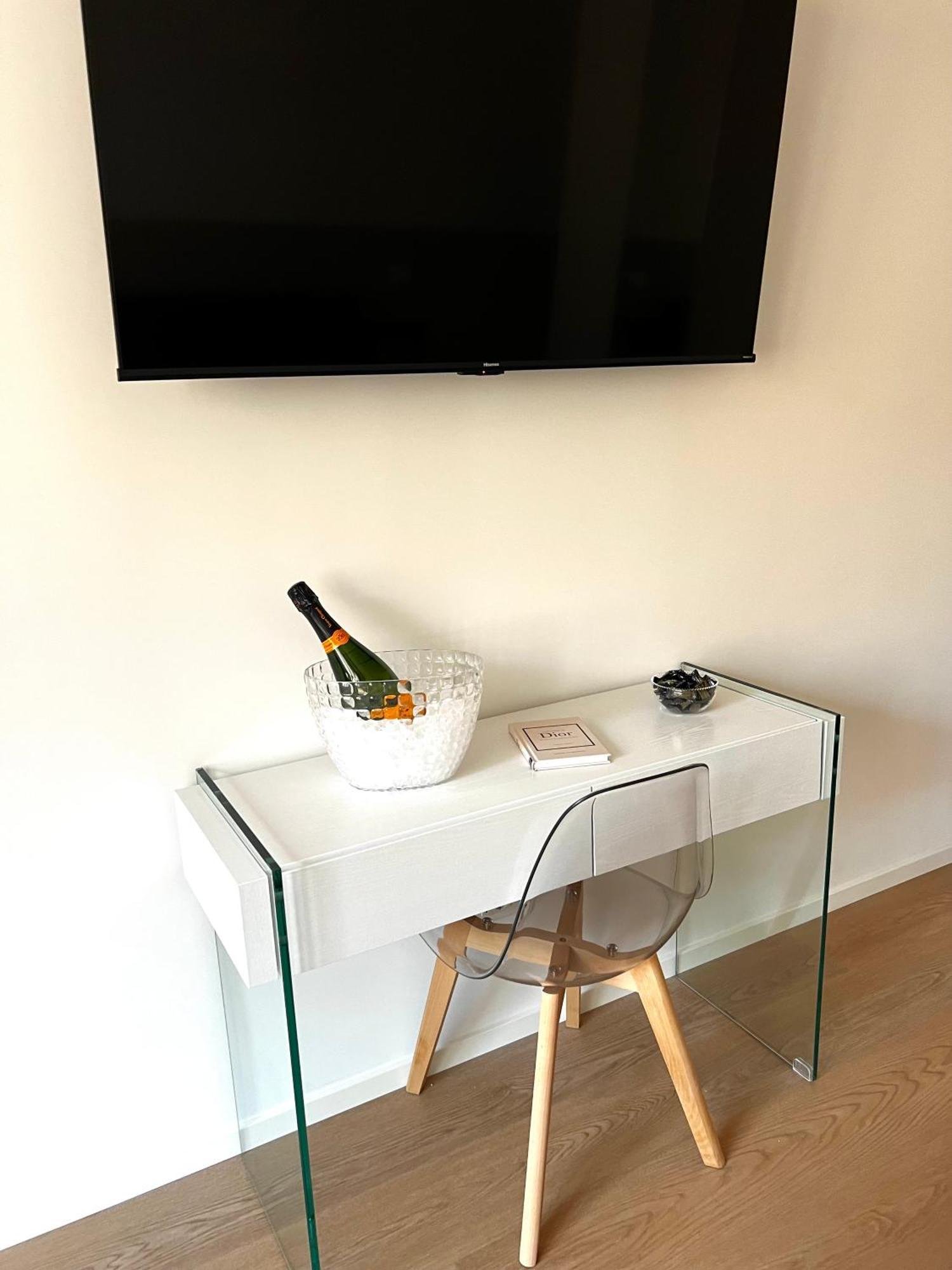 Apartment Stiv's Rom